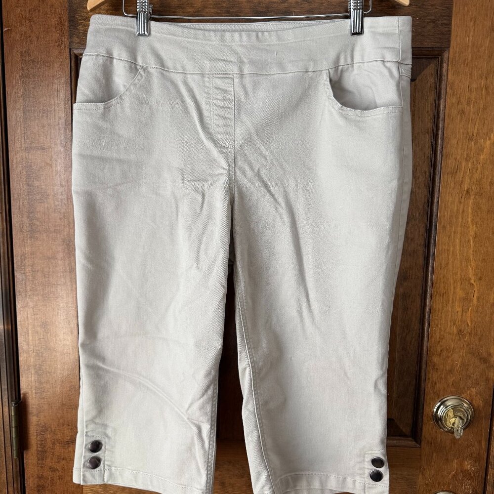 Napa Valley Khaki Pull-On Capris Size 12